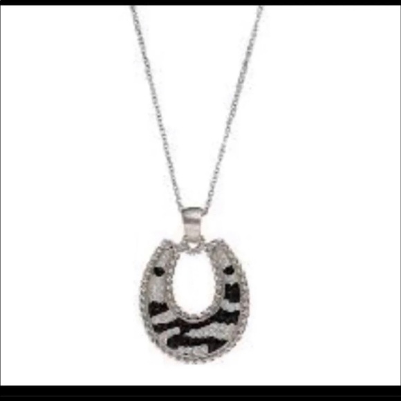 Montana Silversmith Horseshoe Candied Neck… - Picture 2 of 4